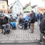 Rollstuhlfahrer erkunden Breuberg